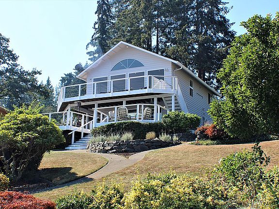 2nd image of 10313 Interlaaken Dr SW