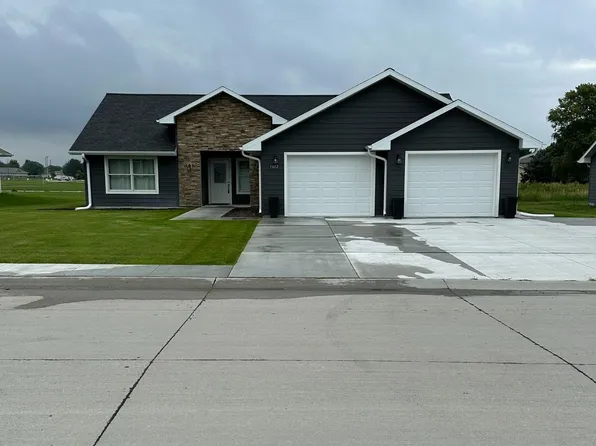 1602 Independence Ave, Lexington, NE 68850