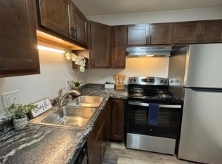 2311 Badger Pkwy APT 16, Madison, WI 53713