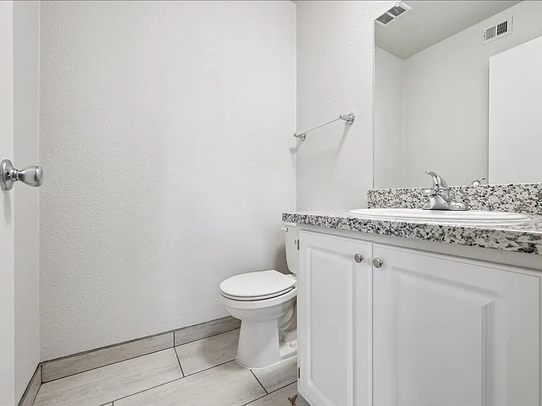 7051 Bowling Dr — Photo 14