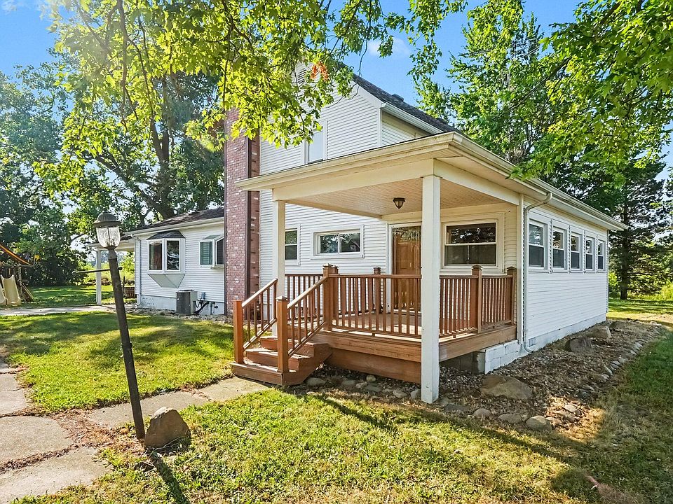1st image of 11484 Dennison Rd