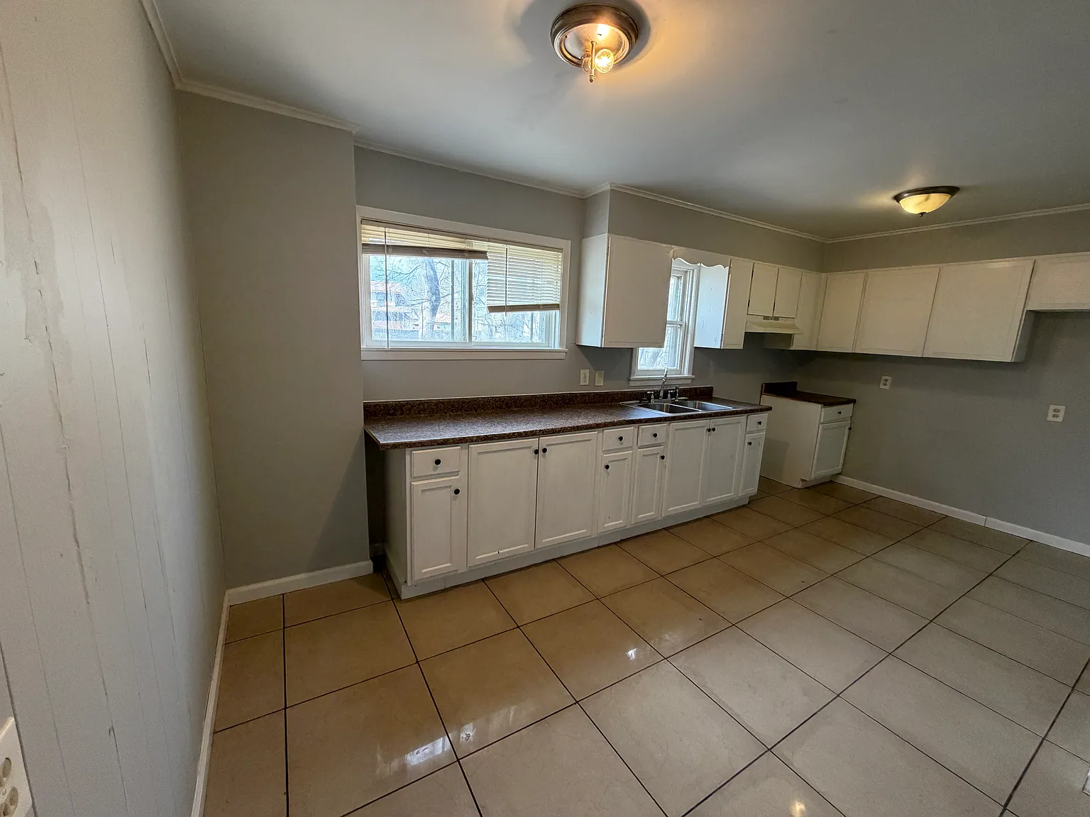 3 bed, 1224 sqft, $1,500 — Photo 2