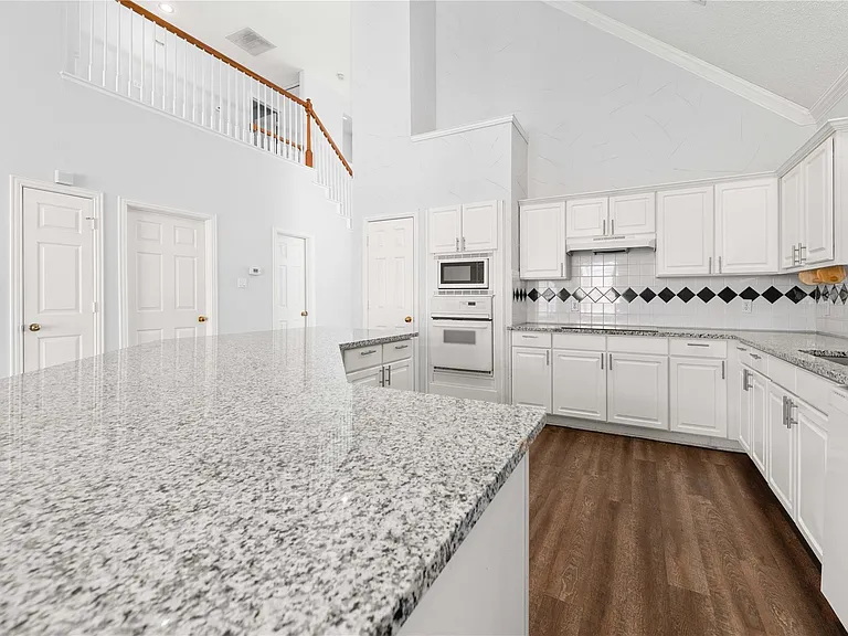 2324 Dyers Oak Dr — Photo 14
