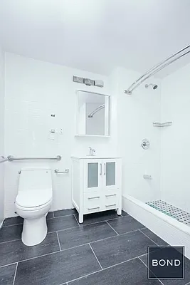 Rented by Bond New York | media 33