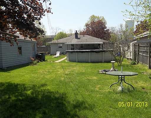 4th image of 4329 Crestwood Ave