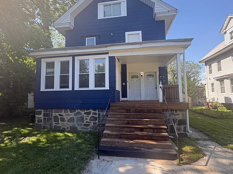 2304 Tioga Pkwy — Photo 1