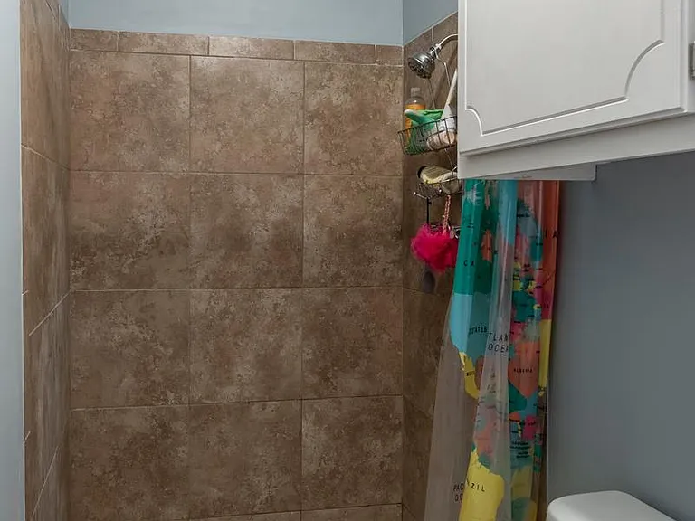510 E Gillespie St #B8 — Photo 15