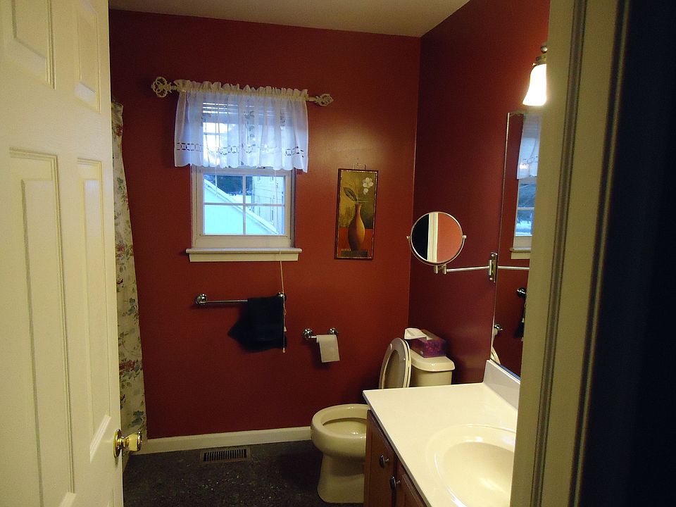 Upstairs Bathroom