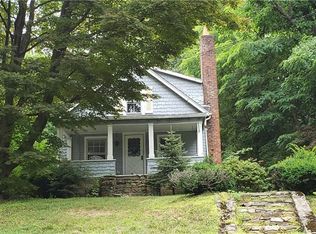 22 Whippoorwill Rd E, Armonk, NY 10504
