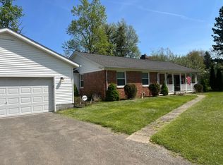 7276 Wilson Mills Rd, Chesterland, OH 44026