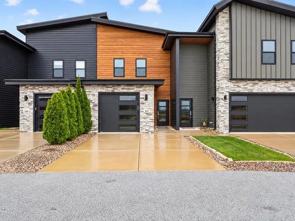347 Sawgrass Dr, Crown Point, IN 46307