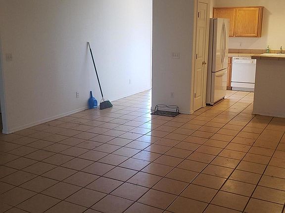 5th image of 3175 Arapaho Dr Unit 102