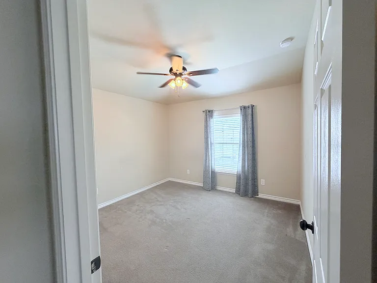 5727 Mountain Hollow Dr — Photo 18