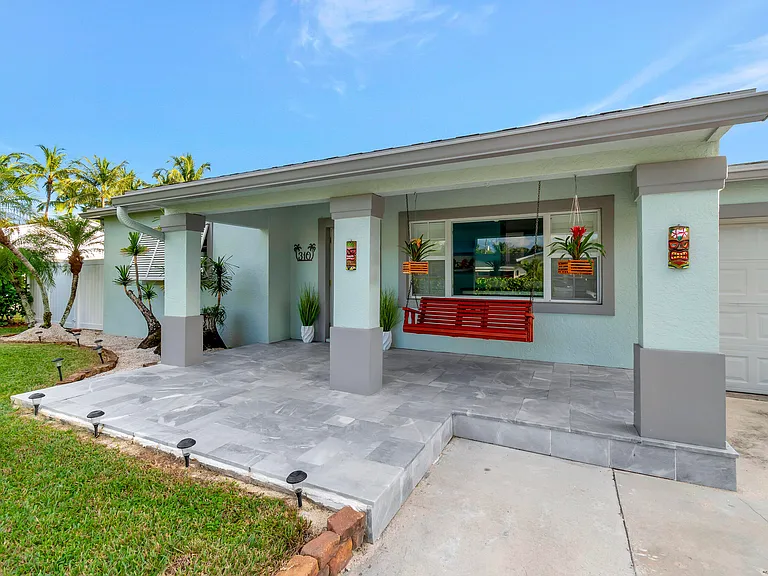 310 Gulfstream Dr — Photo 58
