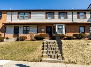 212 Riva Dr, Hackettstown, NJ 07840