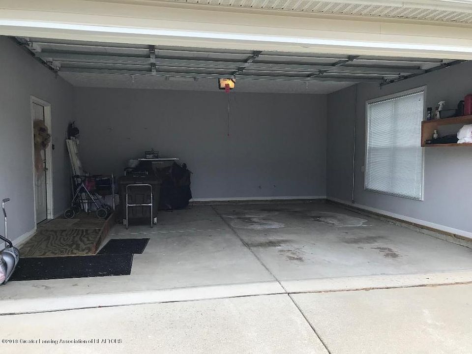 2nd image of 2316 Sapphire Ln