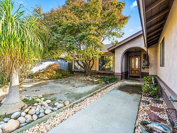 3rd image of 2225 E Kaweah Ct