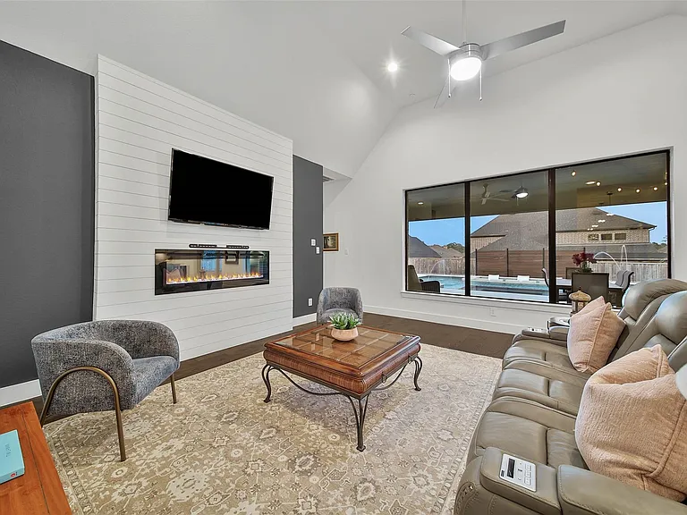 1015 Oak Briar Ln — Photo 12