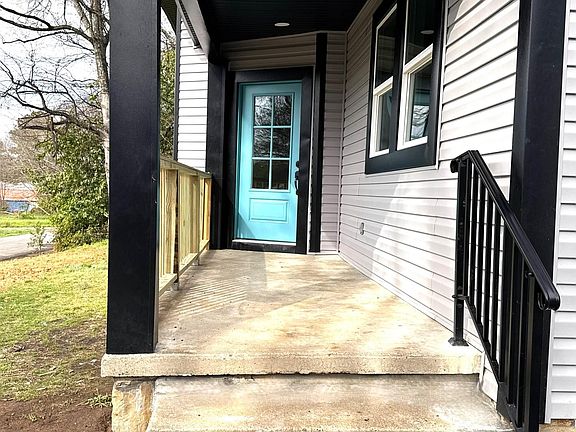 2nd image of 302 W Commerce St