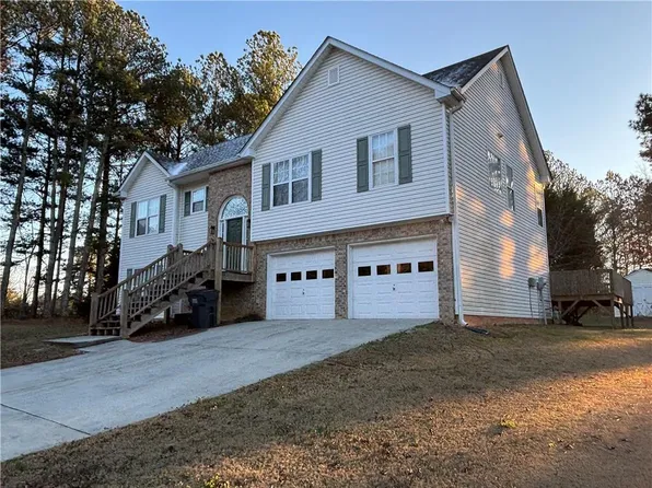 2775 Emerald Springs Dr, Lawrenceville, GA 30045