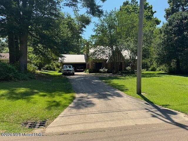 1st image of 770 Highland Dr