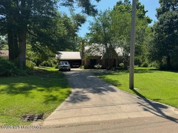 770 Highland Dr, Yazoo City, MS 39194