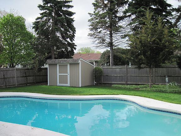 3rd image of 3042 Melrose Dr