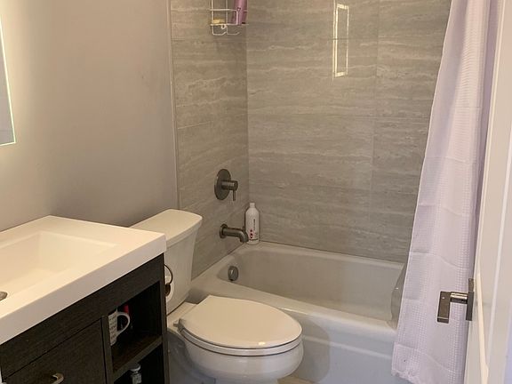5th image of 1 N Chestnut Ave APT 5B