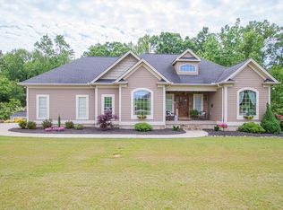 412 Arrowhead Lake Trl, Westminster, SC 29693