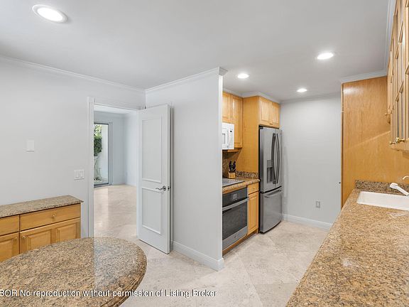 5th image of 127 Peruvian Ave APT 102