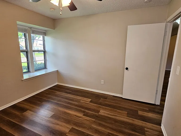 213 Melinda Dr — Photo 31
