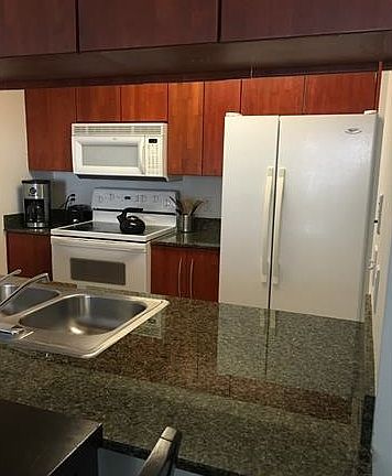 5th image of 1200 Brickell Bay Dr APT 1710