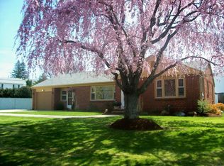 1570 Plainfield Pike, Cranston, RI 02920