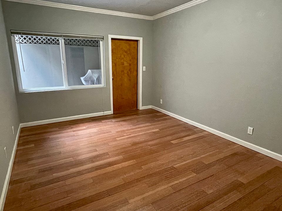 1st image of 162 Caine Ave