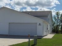 2nd image of 1070 Oak Pl
