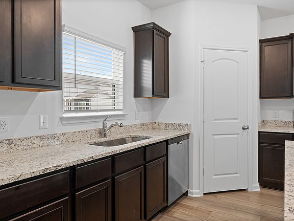 4th image of 10858 Quinn Ct #17297983