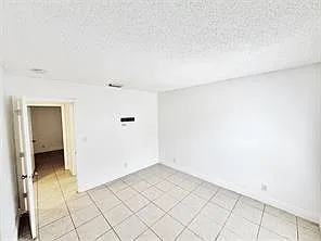 1136 5th Ct — Photo 14