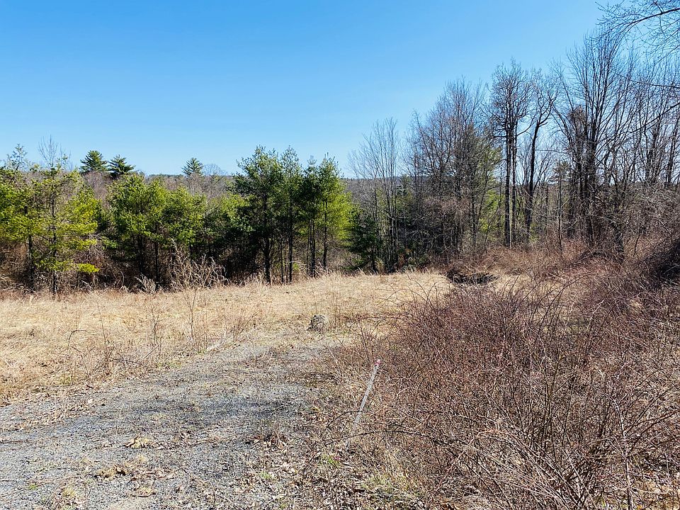 2nd image of 333 Metcalf Road
