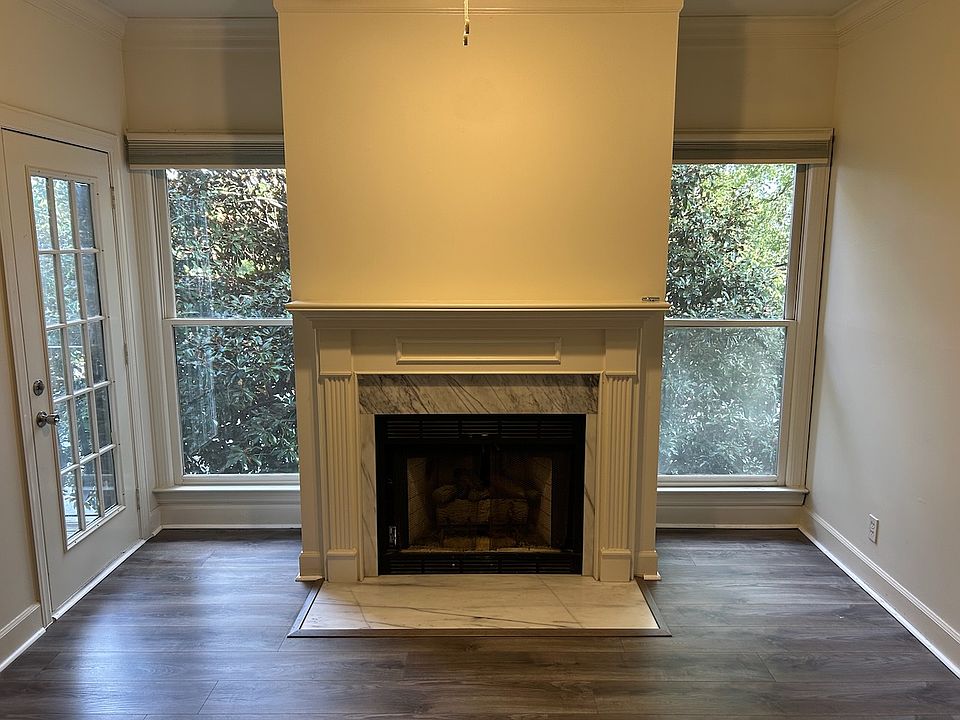 fireplace with gas logs