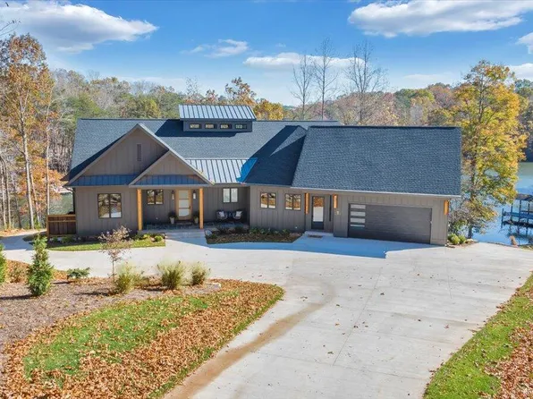 111 Cedar Bay Rd, Union Hall, VA 24176