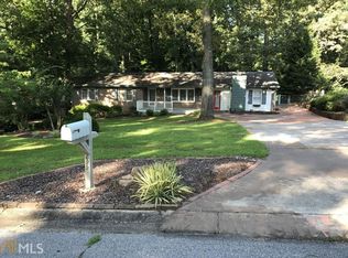 699 Creek View Dr, Lawrenceville, GA 30044
