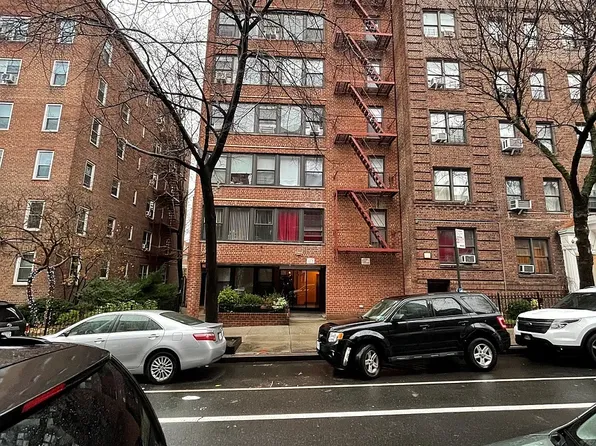 3427 74th St APT 6A, Jackson Heights, NY 11372