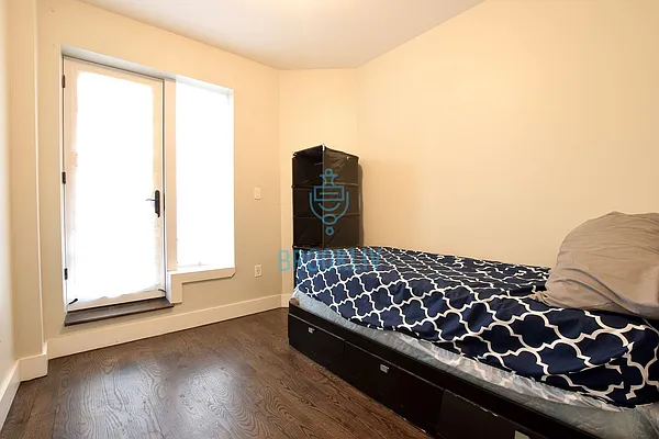 Rented by null | media 31