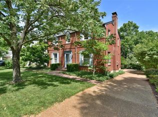 12513 Big Bend Rd, Saint Louis, MO 63122