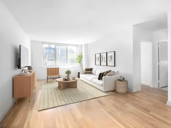 424 West End Avenue image 1 of 15