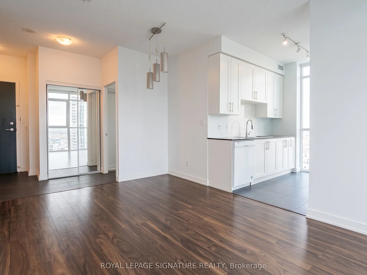 Grand Residences — Photo 2