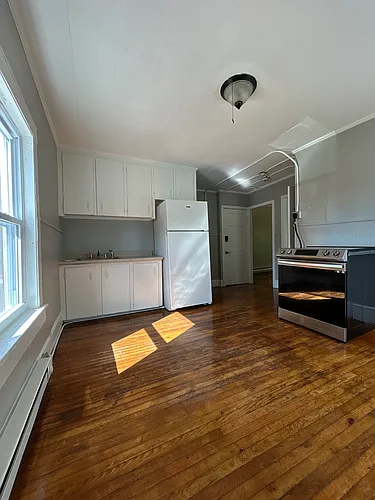 38 Prince Ave Photo 1