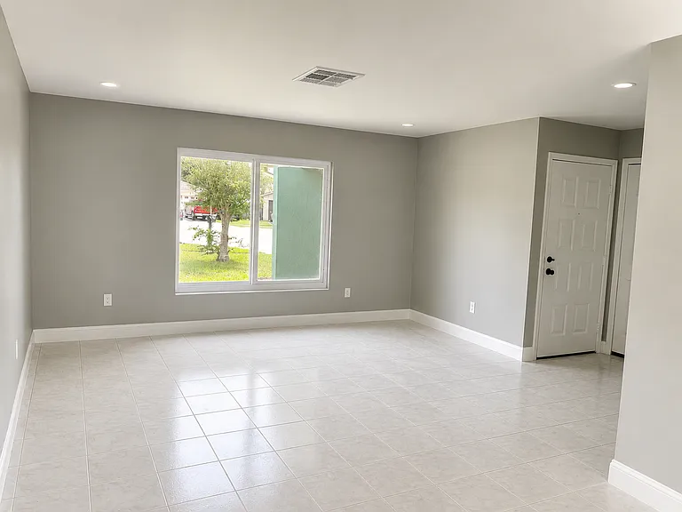 14301 Lofton Way — Photo 3