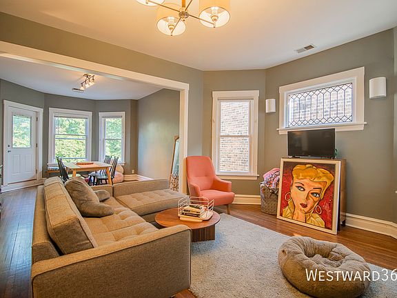 5th image of 4948 N Winchester Ave #2