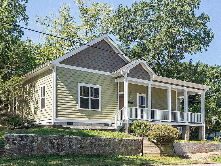 1510 E Main St — Photo 16